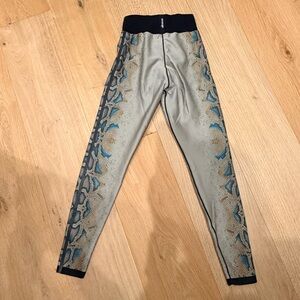 Ultracor Gray and Blue Snake Print Leggings